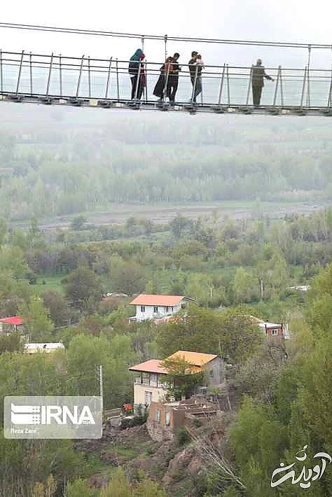 تصاویر - پل معلق تمام شیشه ای شهر هیر